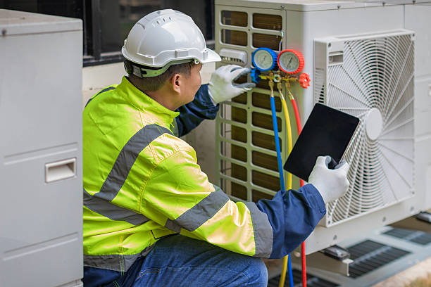 Professional Hvac technician working in Broadway, NC